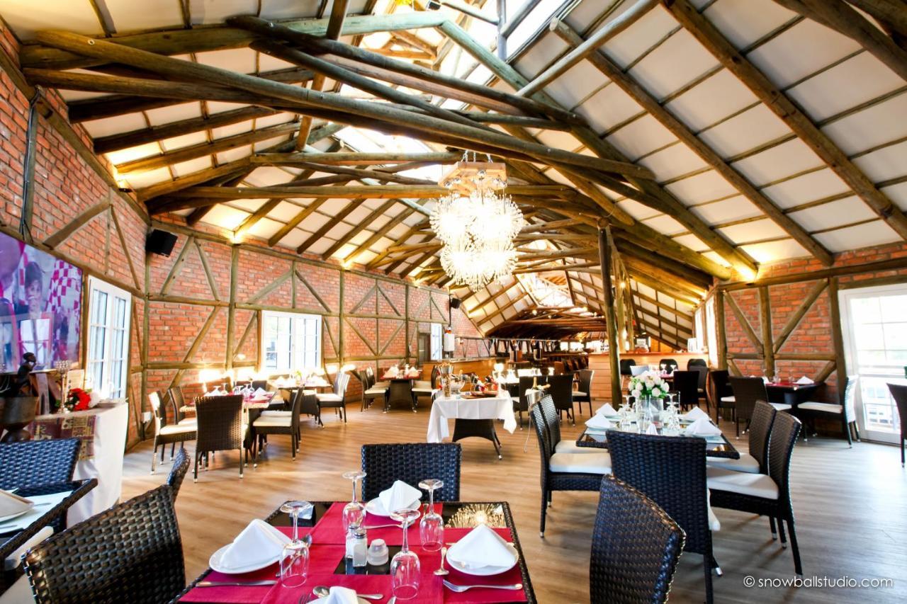 Roof Of Africa Hotel Windhoek Kültér fotó